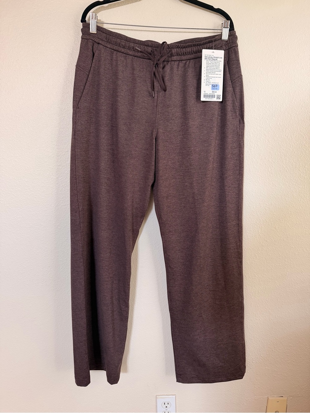 Lululemon Soft Jersey Straight-Leg Mid Rise Pant